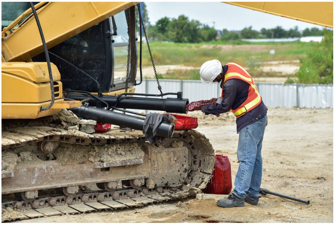 Excavator refurbishment